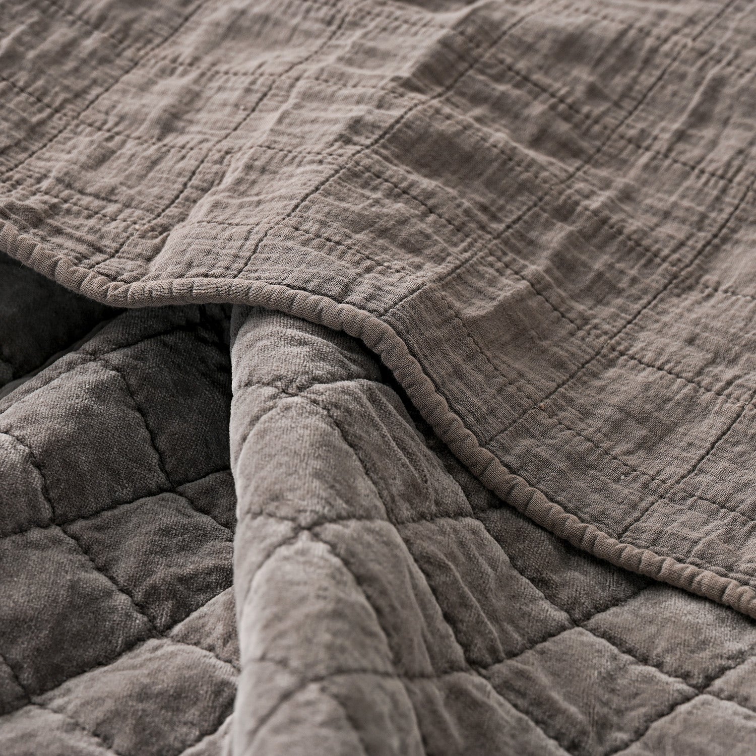 Quilt 1.5 Plazas Velvet Taupe - Imagen 3