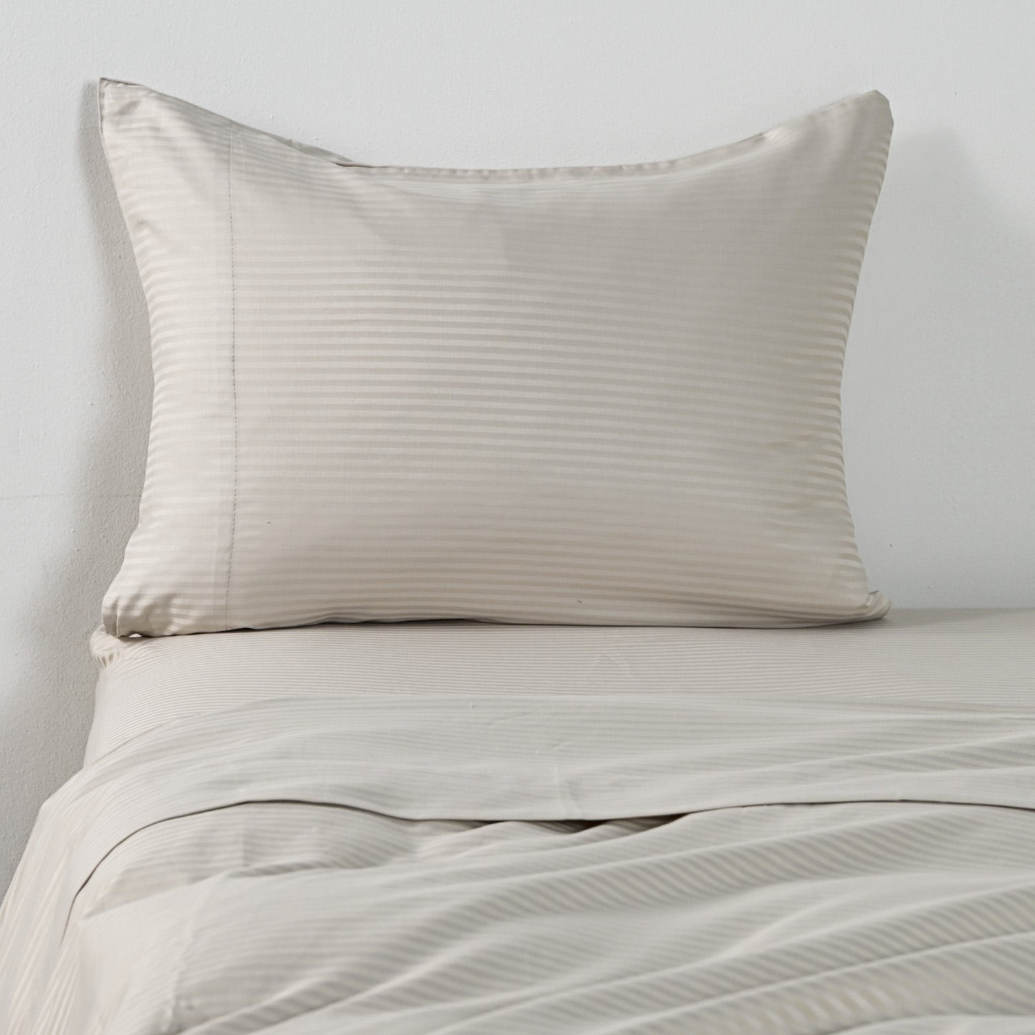 Sábanas 1.5 Plazas 600 Hilos Dobby Beige